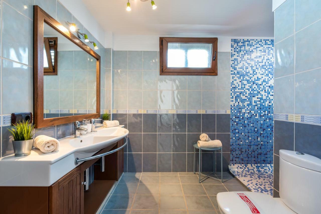 אדחה 2 Charming Villa Private Pool And Sea View מראה חיצוני תמונה