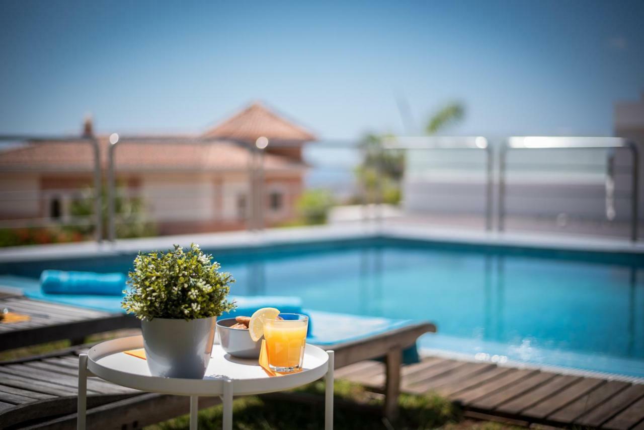 אדחה 2 Charming Villa Private Pool And Sea View מראה חיצוני תמונה